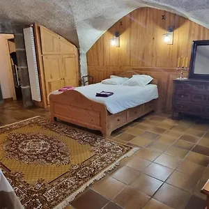 Maison Au Loup - Superbe Ancien Particulier Du Xvie Siècle Au Cœur De La Vieille Du Puy , Le Puy-en-Velay France
